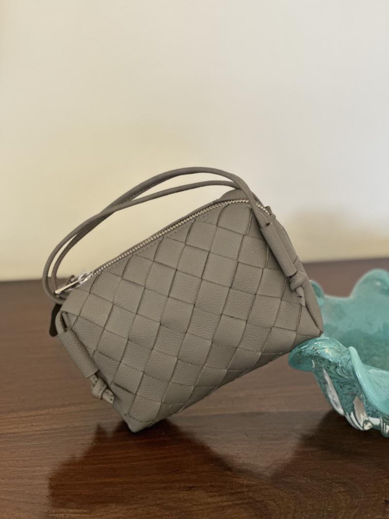 Bolsa Pequena trançada no Couro Floater