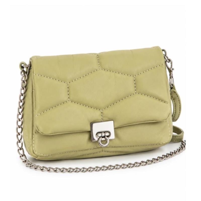 C - BOLSA MATELASSE NO COURO LEGITIMO