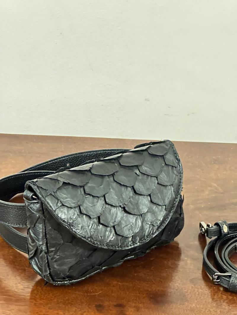 BOLSA COURO PIRARUCU