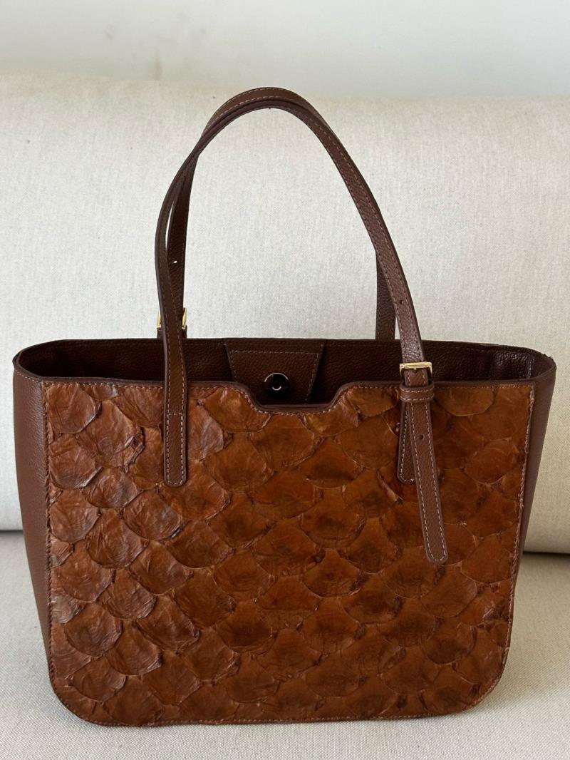 Bolsa couro pirarucu 
