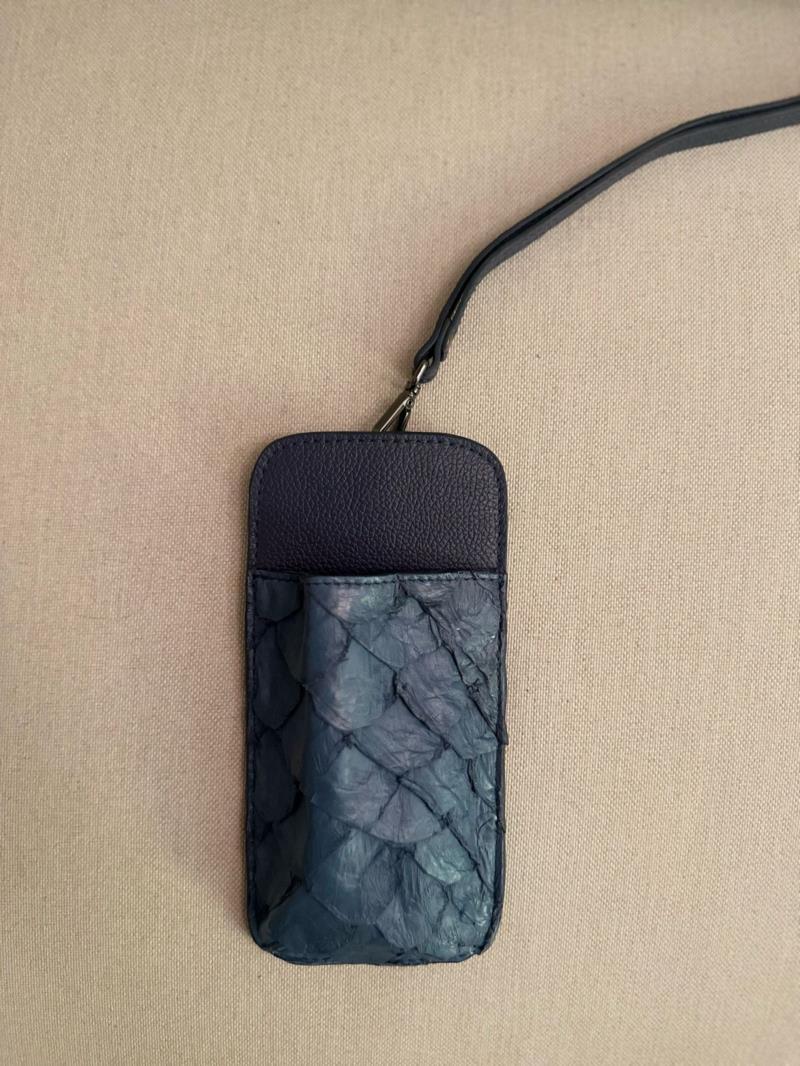 Bolsa couro pirarucu 
