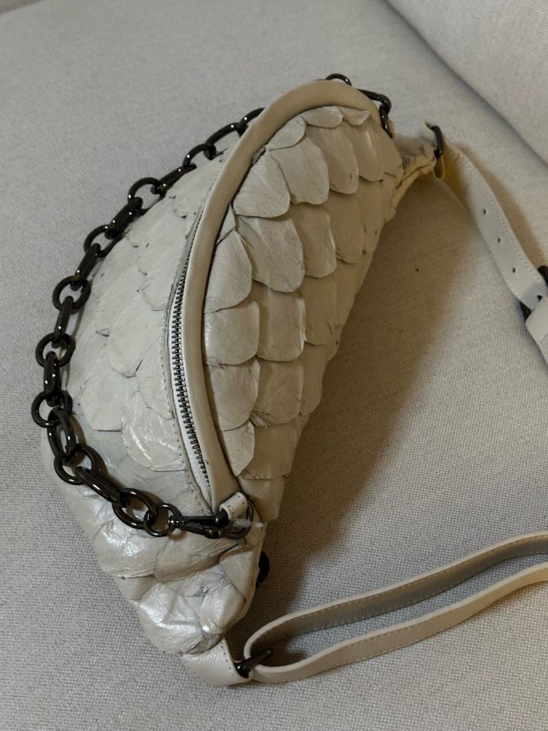 Pochete couro pirarucu 