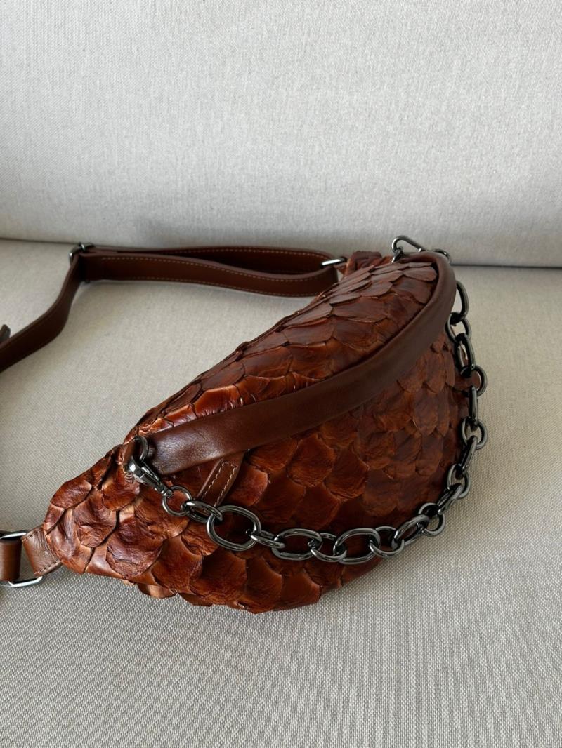 Bolsa couro pirarucu 